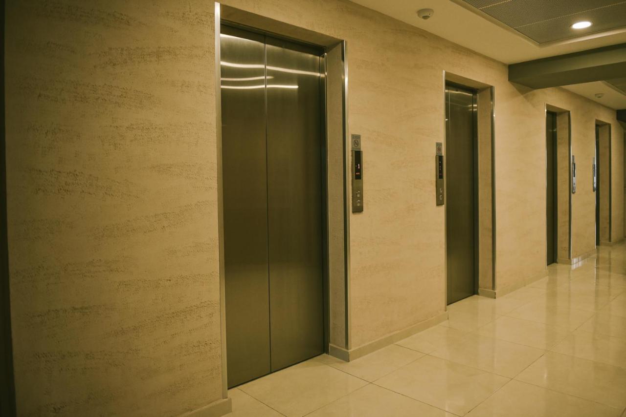 Sky Deluxe 2 Fitness&Spa Skopje Eksteriør bilde